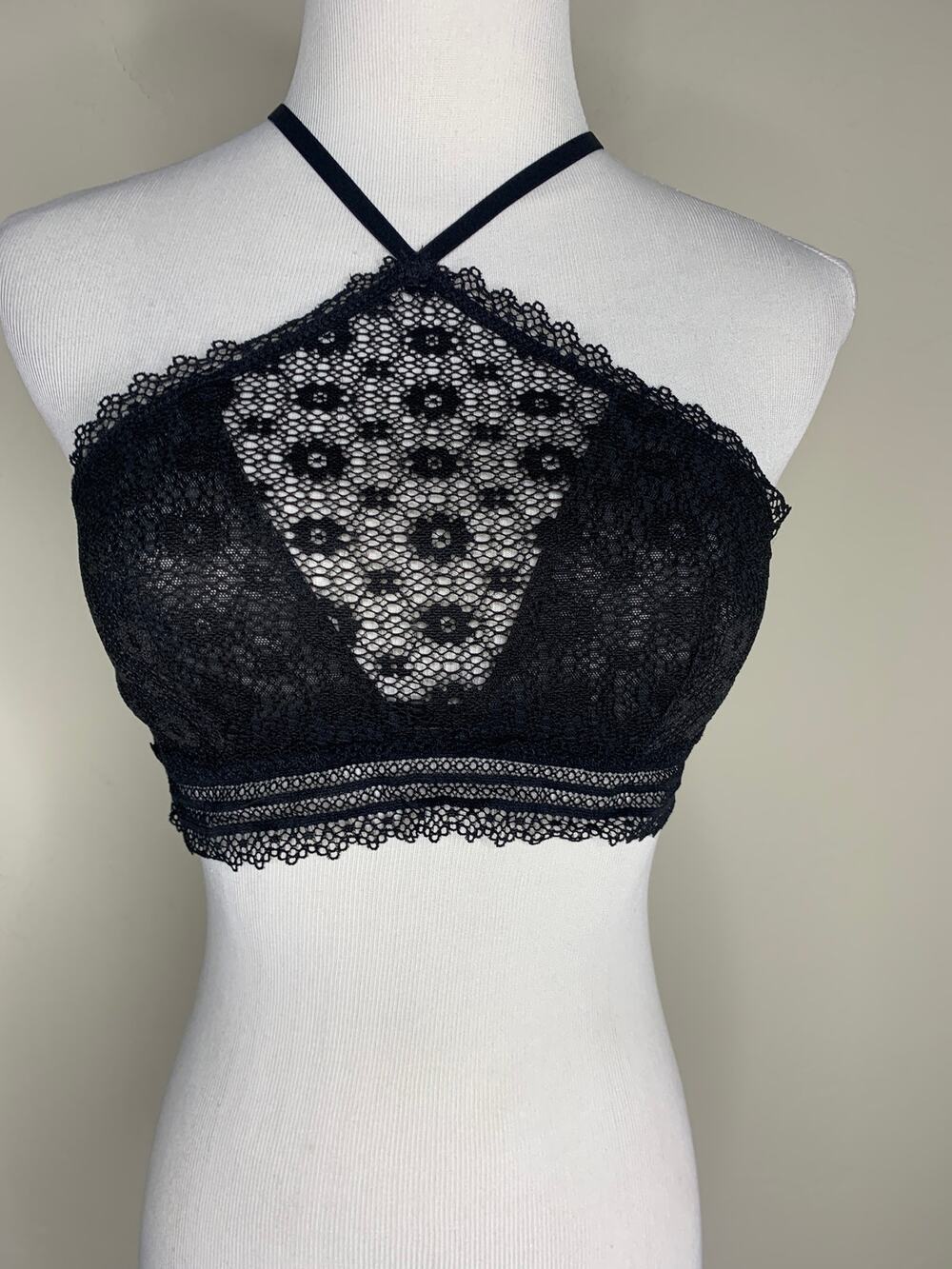 Victoria's Secret Black Lace Bralette Halter Neck Sz Small